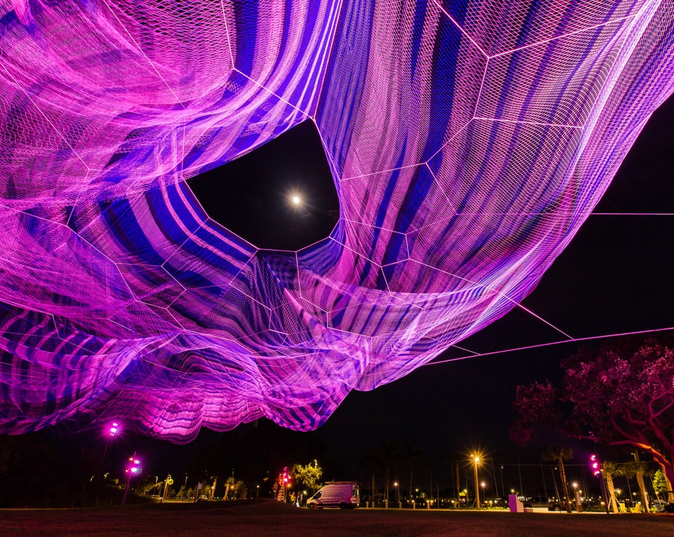 bending arc sculpture studio echelman