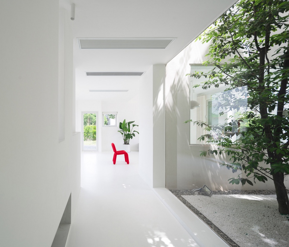 l house china by ams