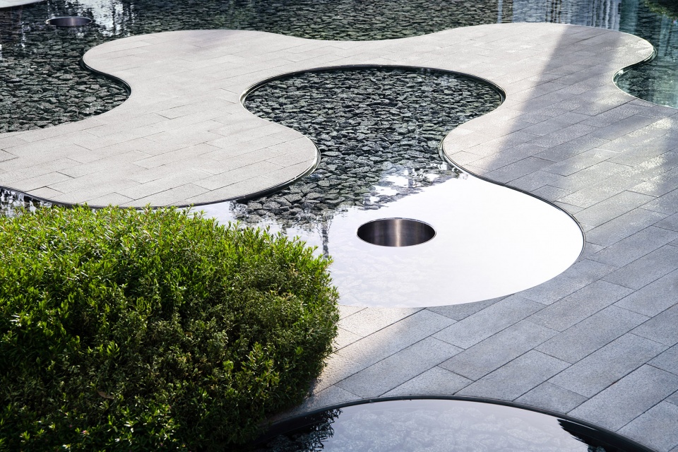 landscape design for the urban gallery hyperlane in chengdu china by aspect studios