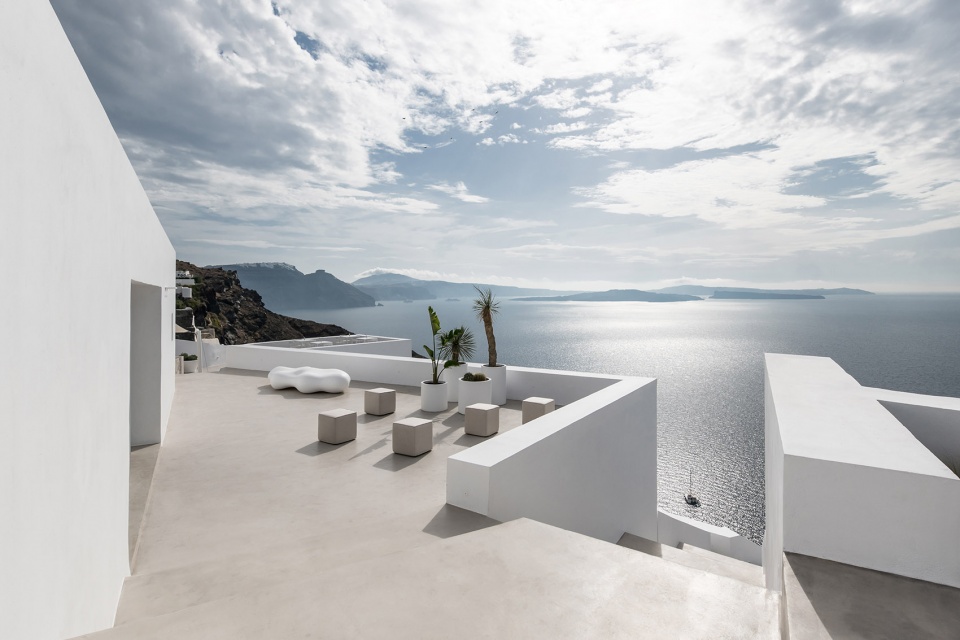 saint hotel by kapsimalis architects