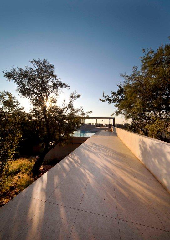 house b by daffonchio and associates architects