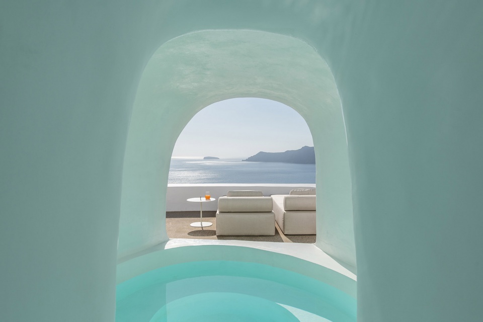 saint hotel by kapsimalis architects