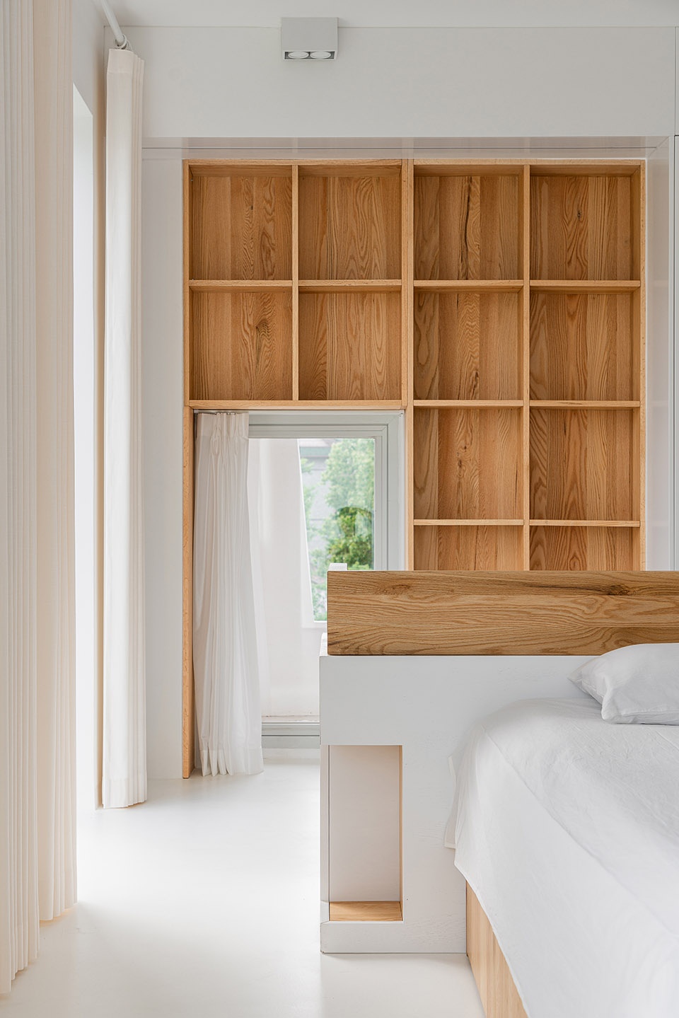 l house china by ams