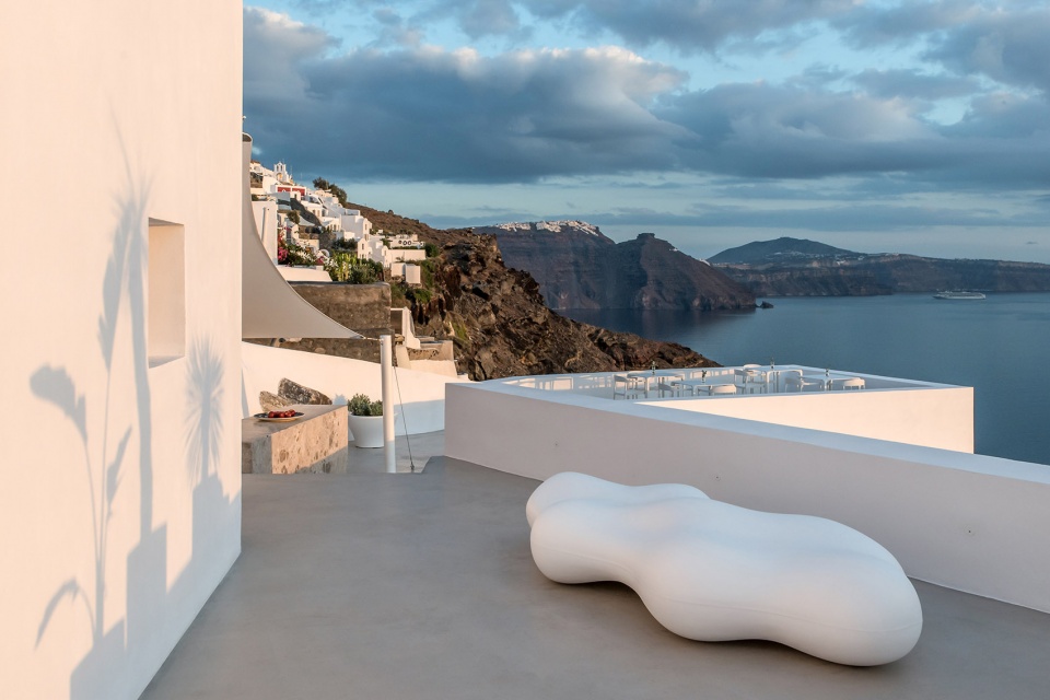 saint hotel by kapsimalis architects