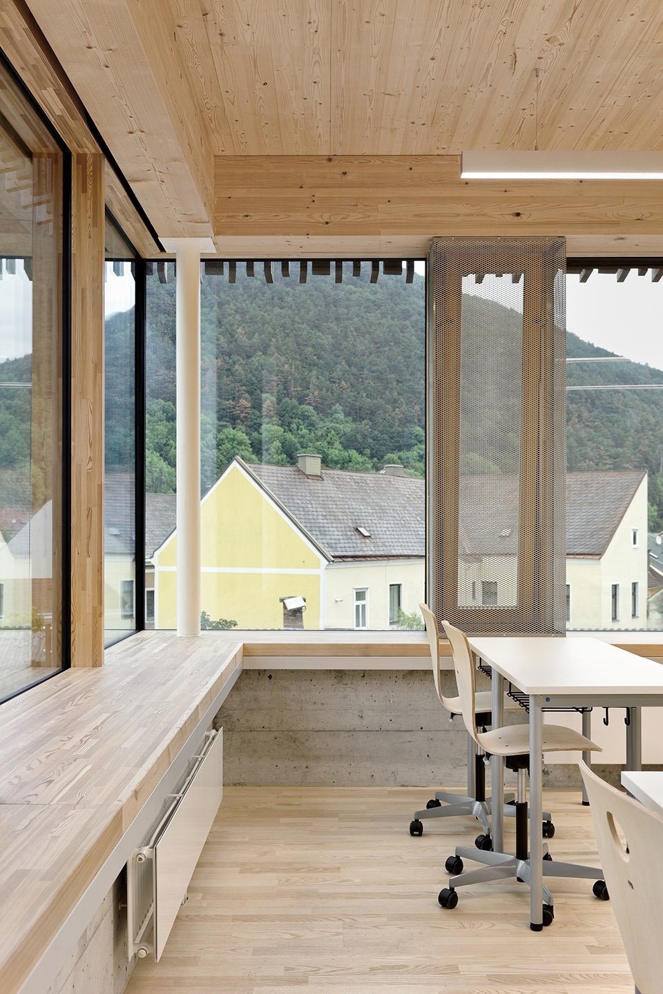school complex gloggnitz by dietmar feichtinger architectes