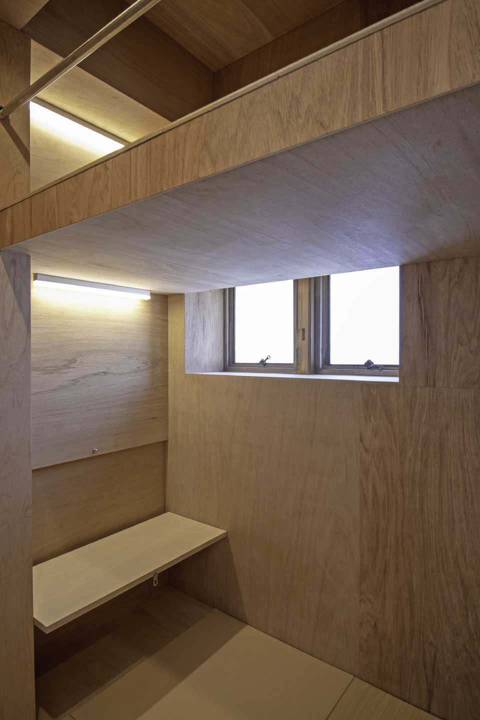 himuro gallery and residence by taku sakaushi and ofda