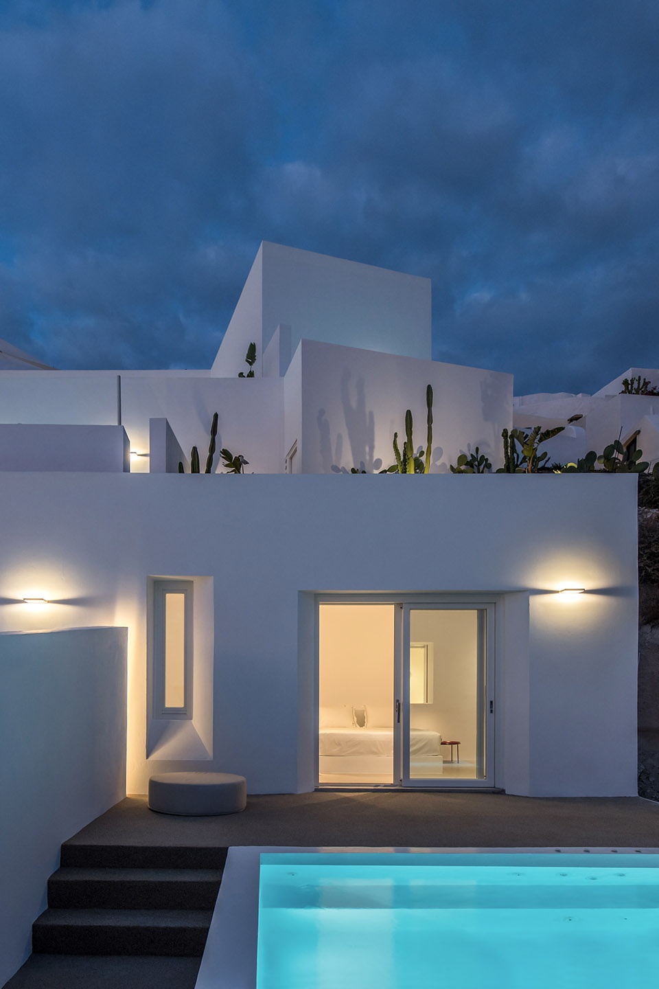 saint hotel by kapsimalis architects