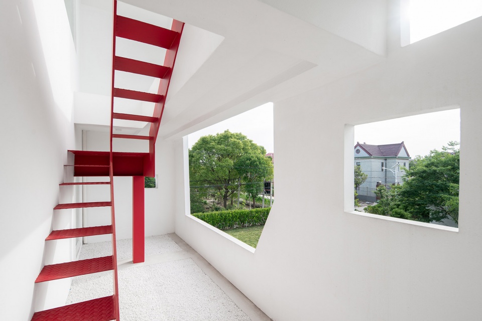 l house china by ams