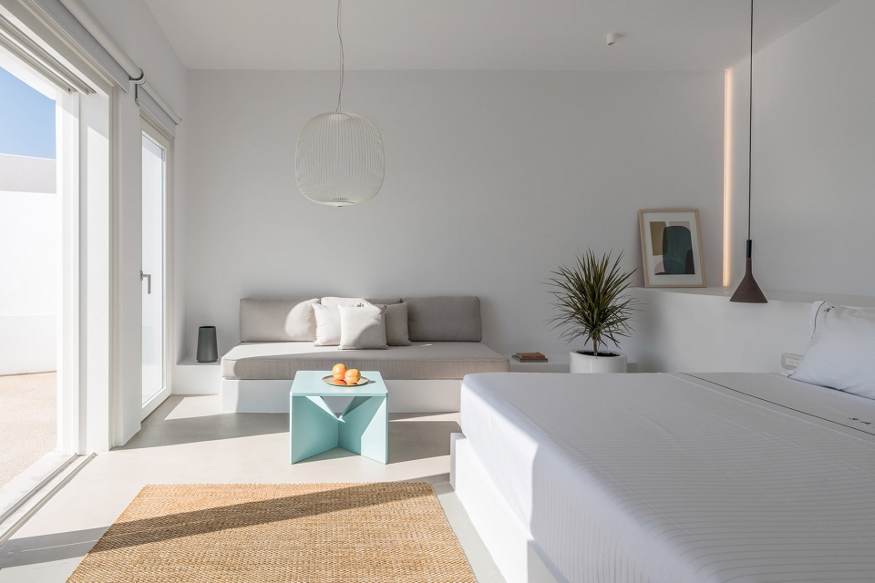 saint hotel by kapsimalis architects