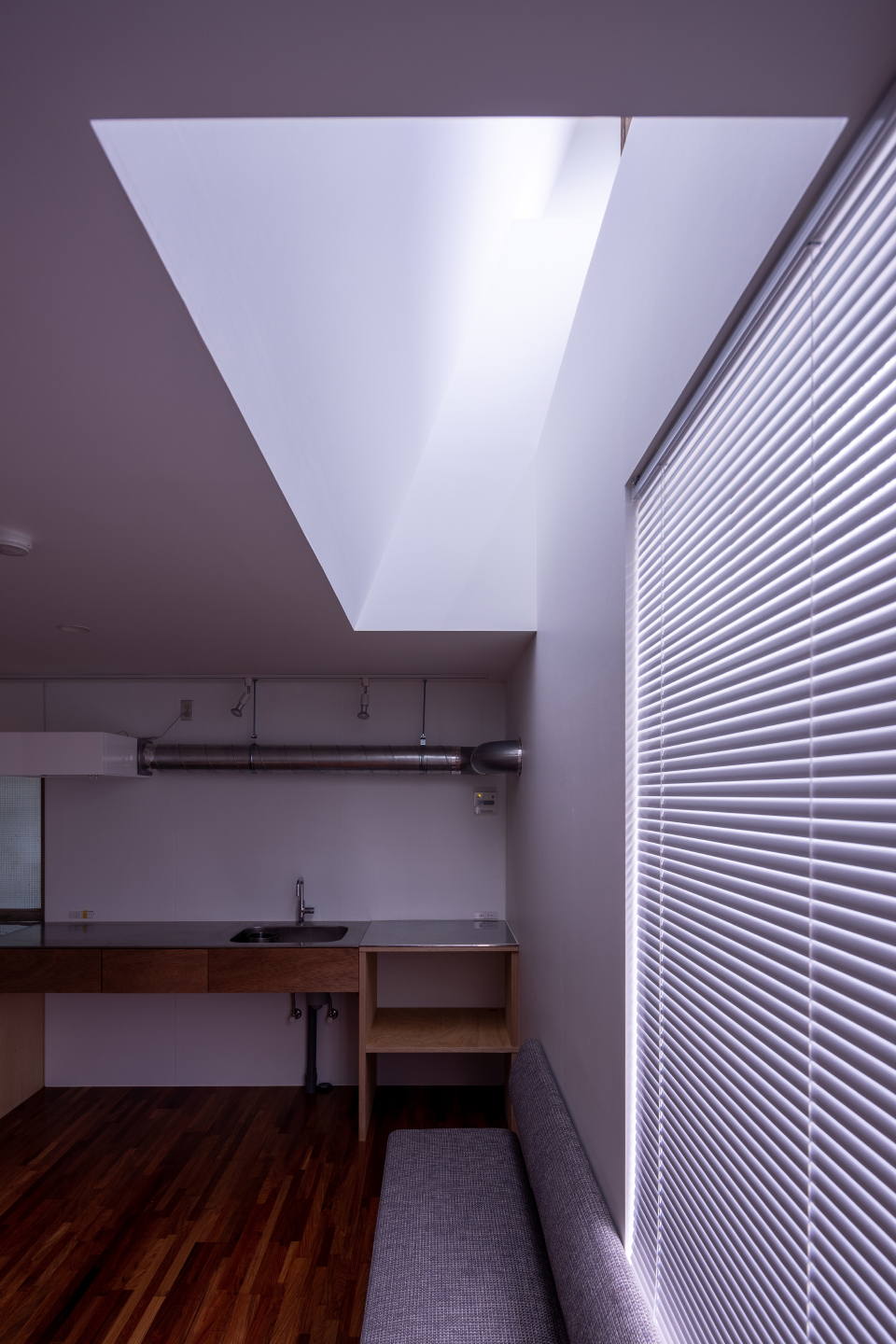 himuro gallery and residence by taku sakaushi and ofda