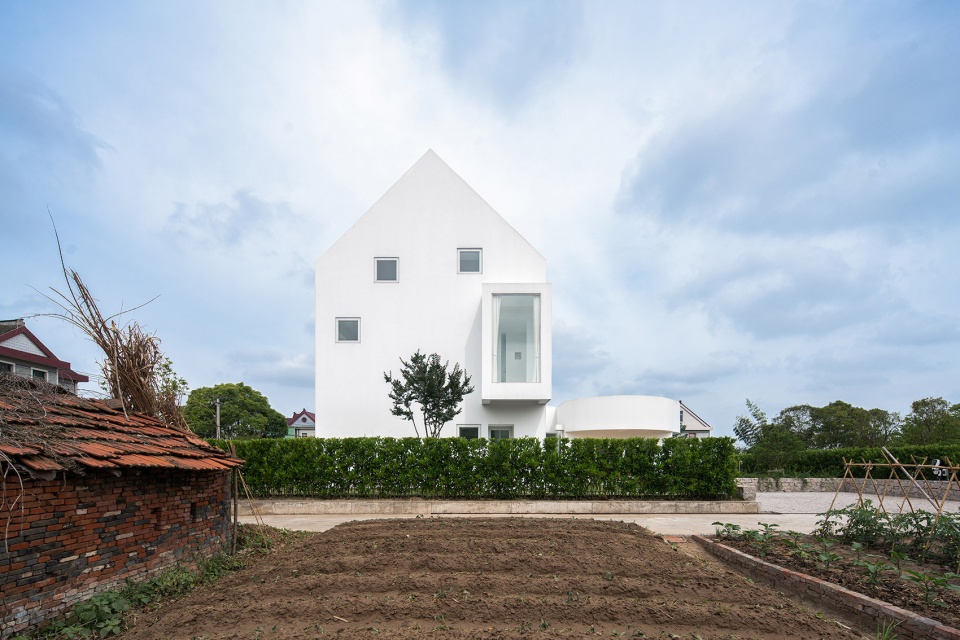 l house china by ams