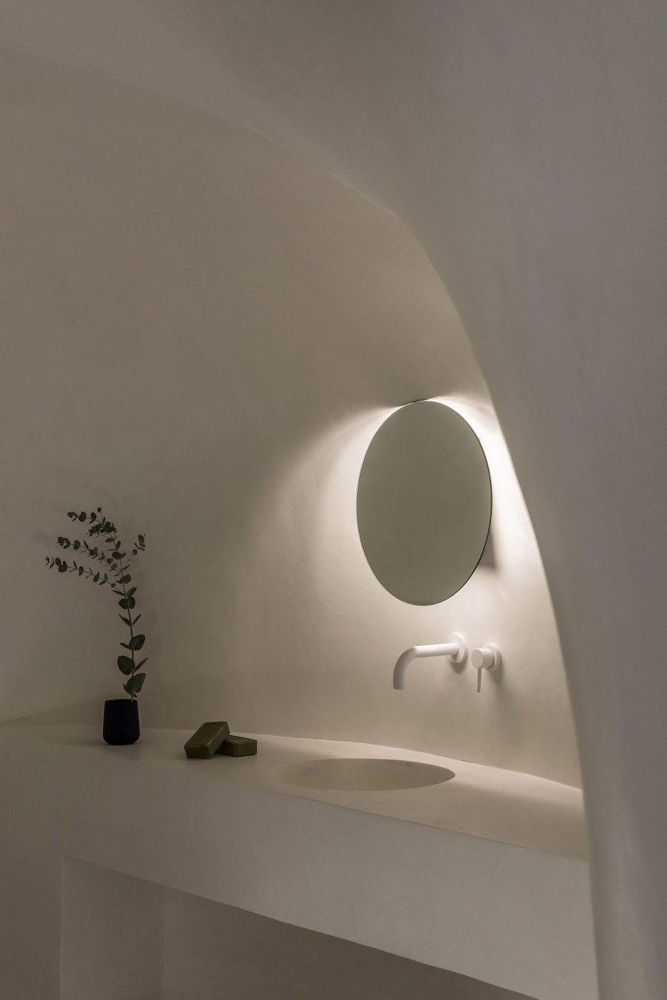 saint hotel by kapsimalis architects