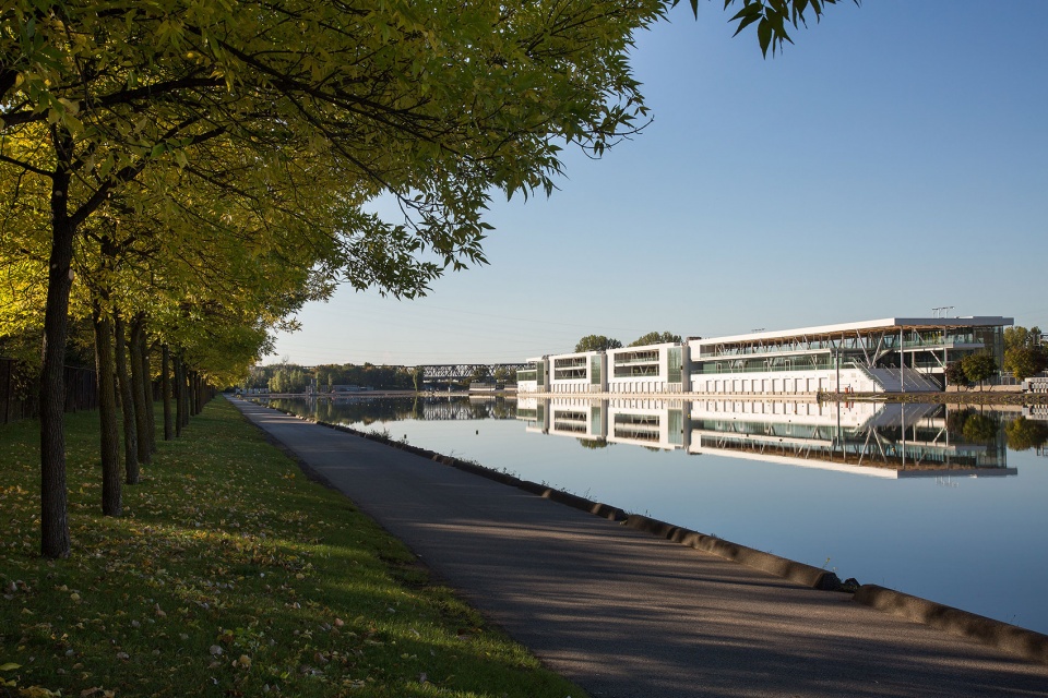 f1 paddock montreal by les architectes fabg