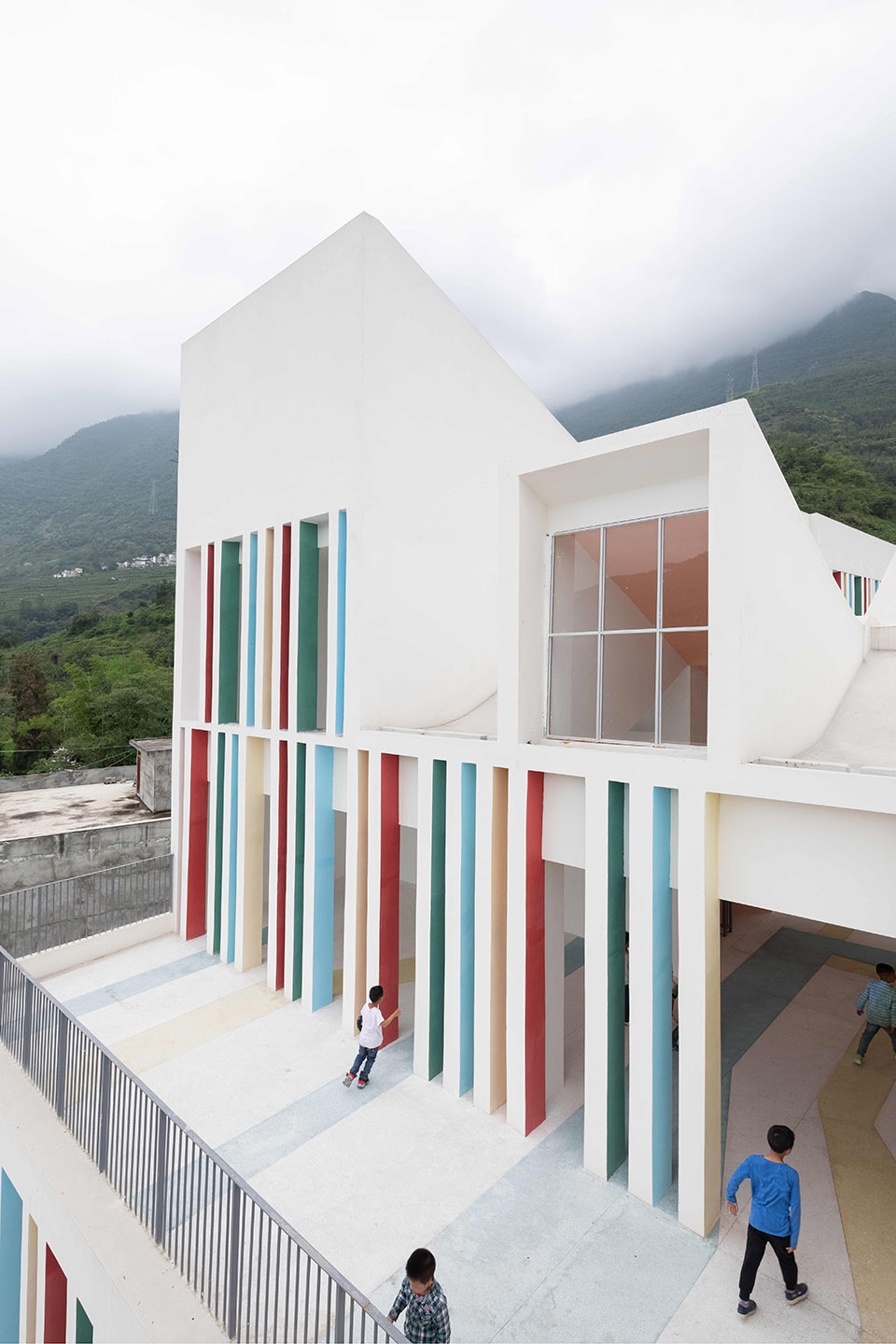 wusihe central kindergarten sichuan china by atelier y