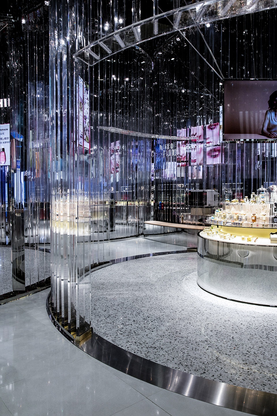 Estée Lauder Companies Pavilion CIIE 2019 Shanghai by dongqi Architects