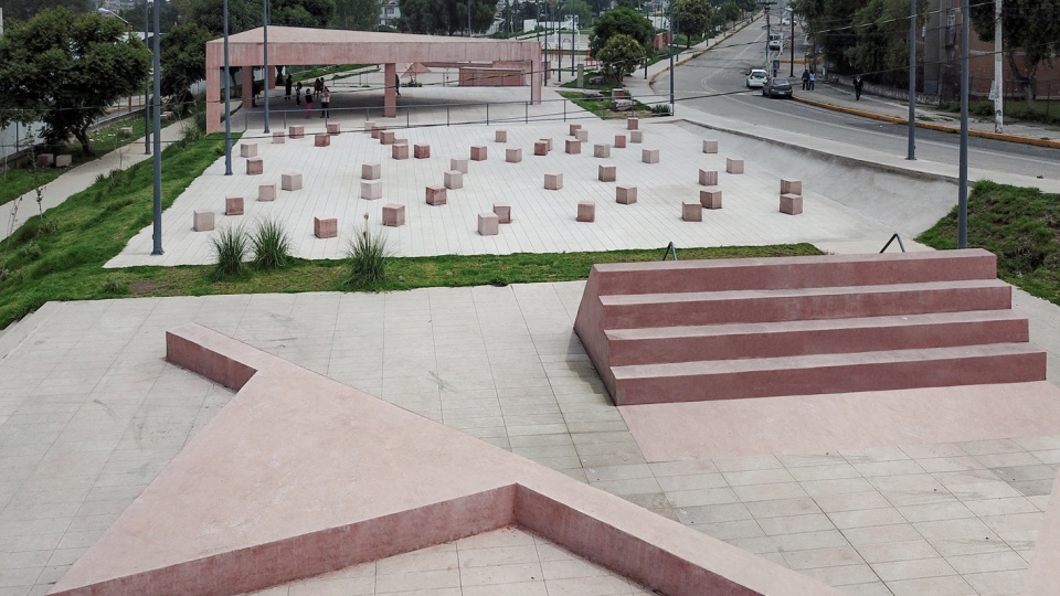 Public Park in Tlalnepantla Tultitlan Mexico by PRODUCTORA