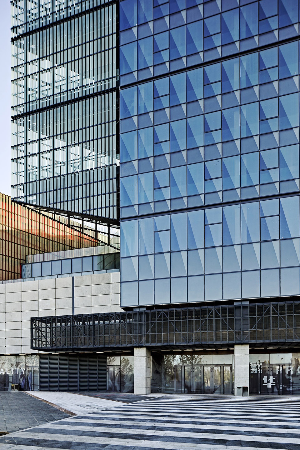 Shoukai Vanke Centre Beijing CLOU