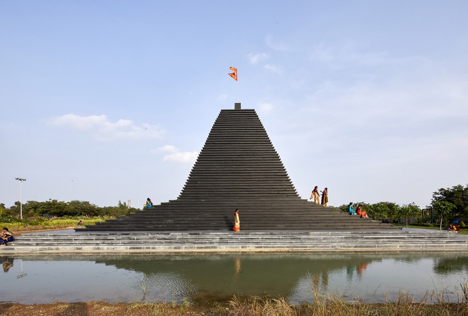 Balaji Temple India by Sameep Padora Associates