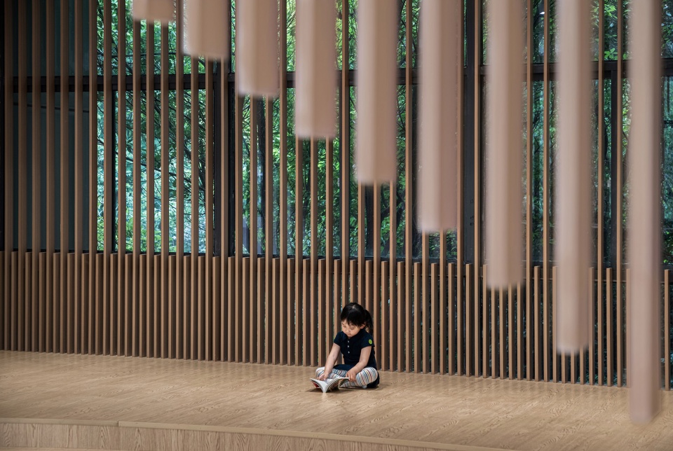 flowing chapter:jiangwan city childrens activity center reconstruction by fanaf