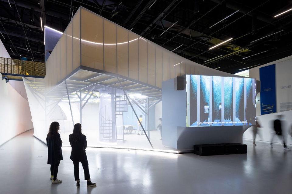 installation beeline by so il architects