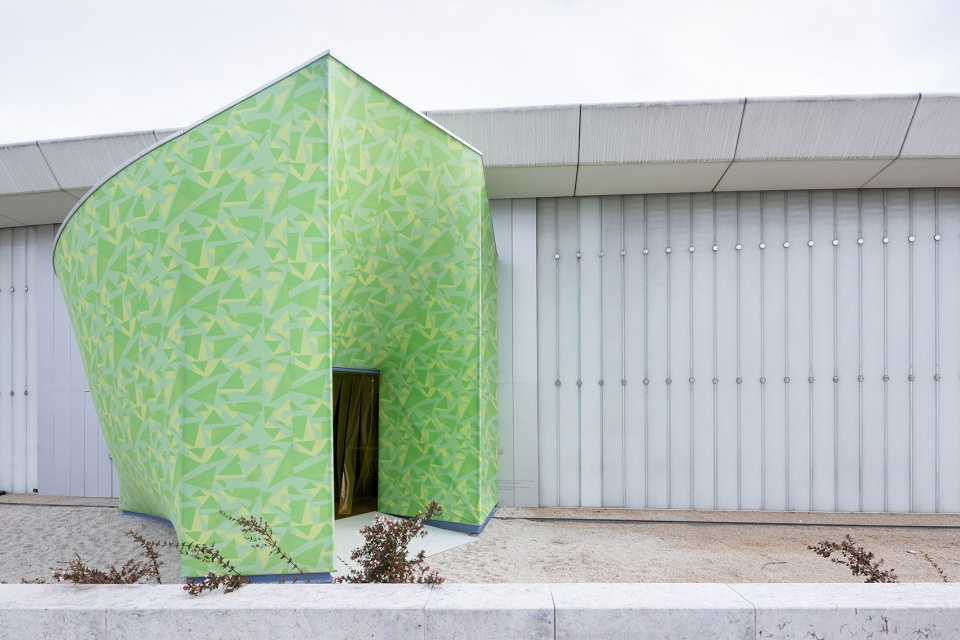 installation beeline by so il architects