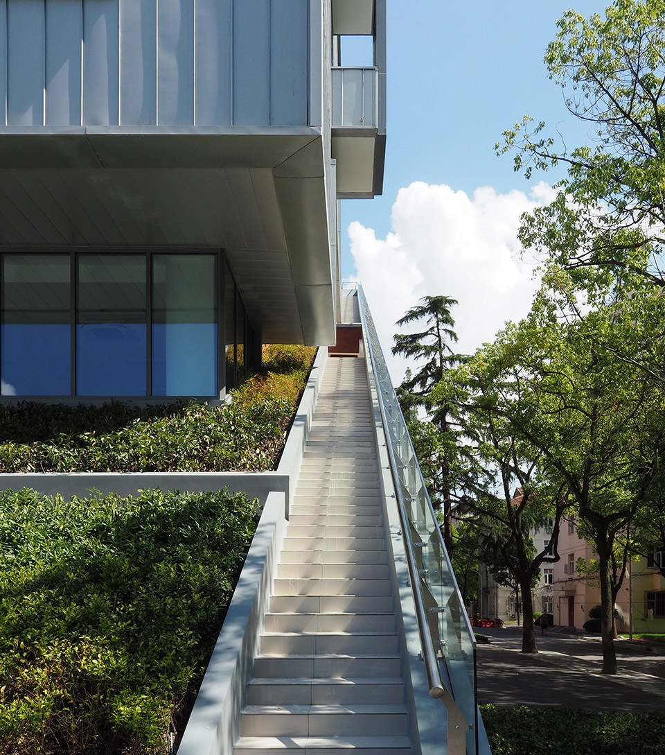 international cooperative education building of university of shanghai for science and technology china by le architects