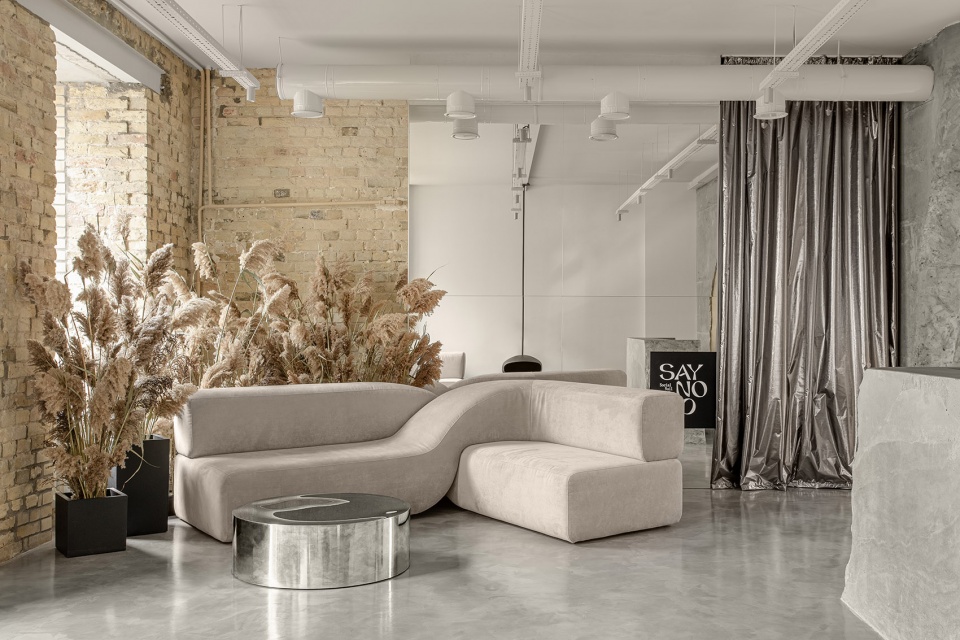 say no mo beauty salon by balbek bureau