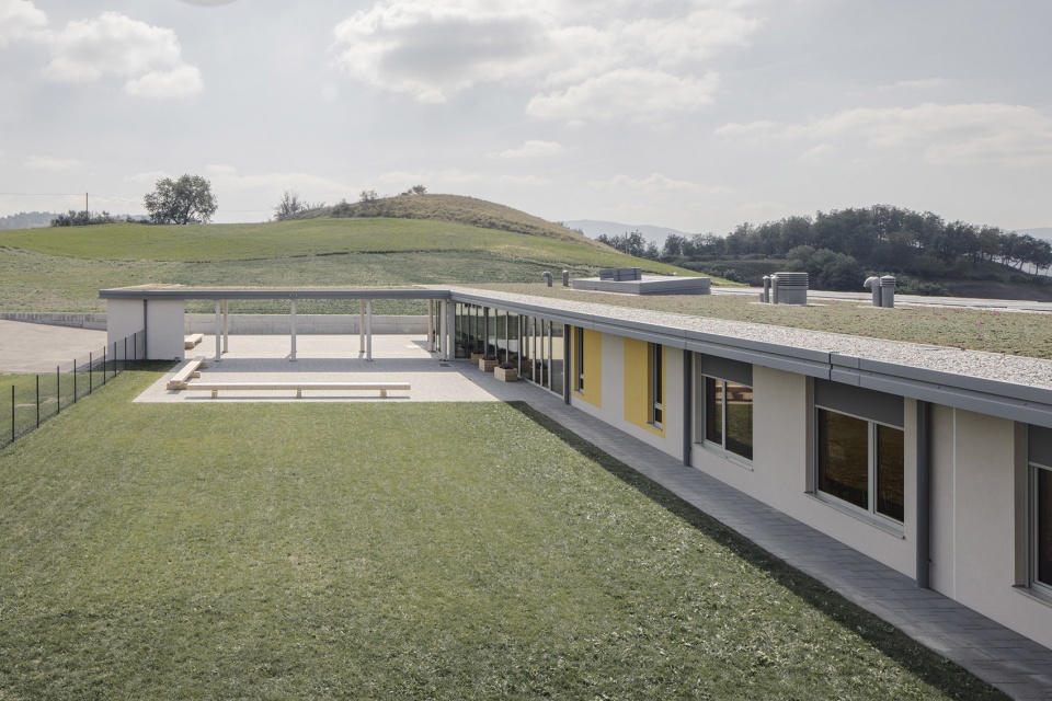 Primary school in Loiano Italy by Studio Contini