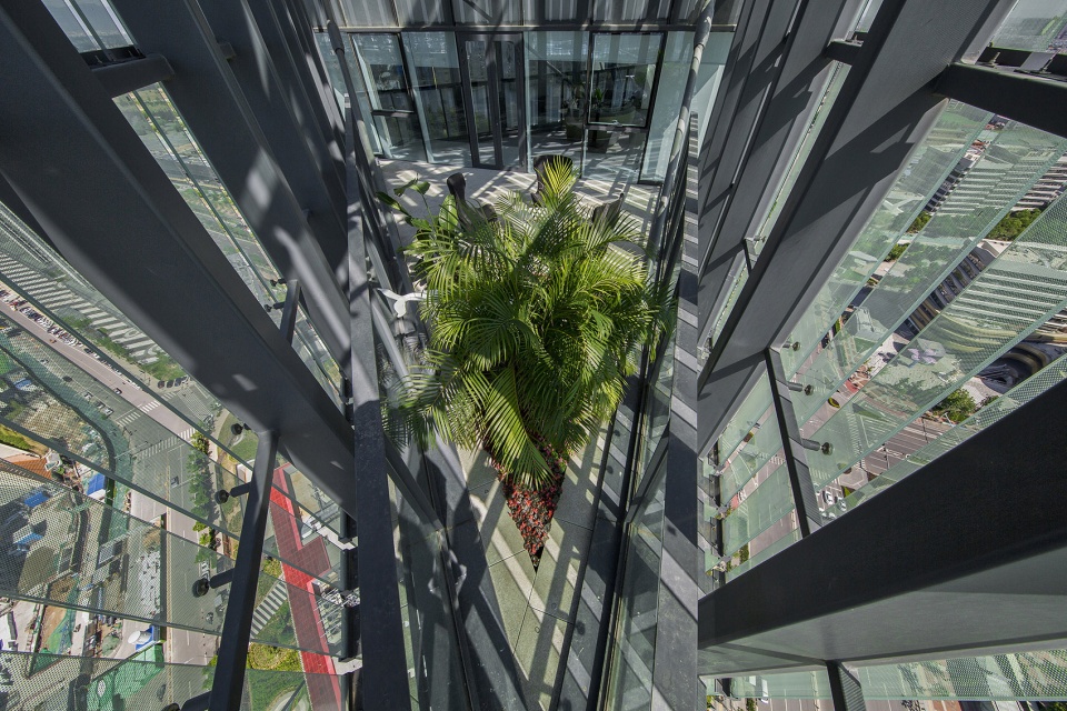 Shoukai Vanke Centre Beijing CLOU