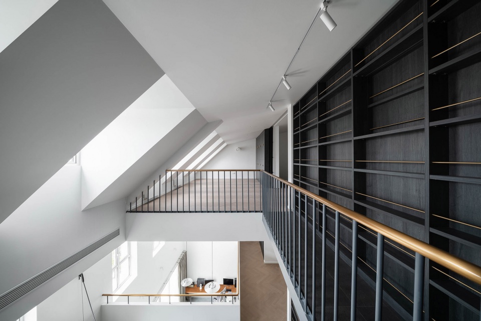 Mi House Shanghai by Studio Ku Kan Nai OFFICE COASTLINE