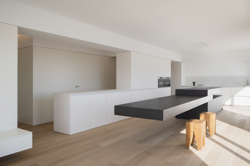 apartment in orihuela by balzar arquitectos