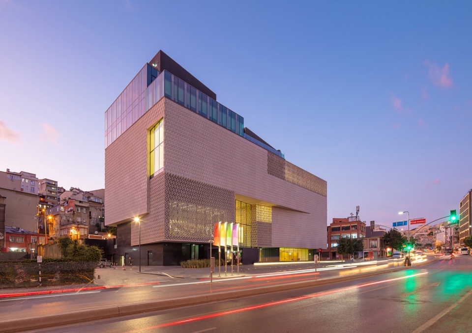 arter contemporary art museum by grimshaw architecture