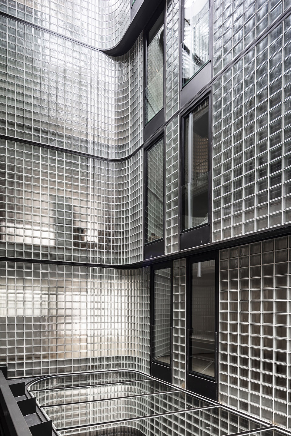 SANTA CLARA Building Spain by Lagula Arquitectes