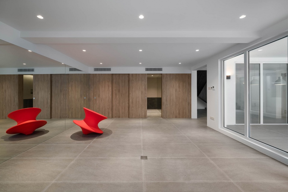 Mi House Shanghai by Studio Ku Kan Nai OFFICE COASTLINE