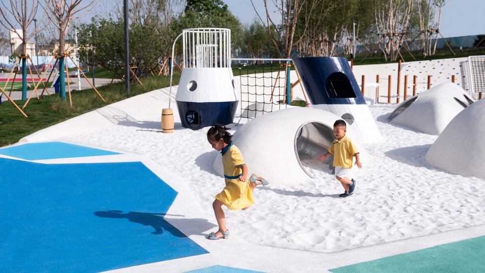 Vanke Olympic Ice and Snow Park Baotou by ZAP ASSOCIATES