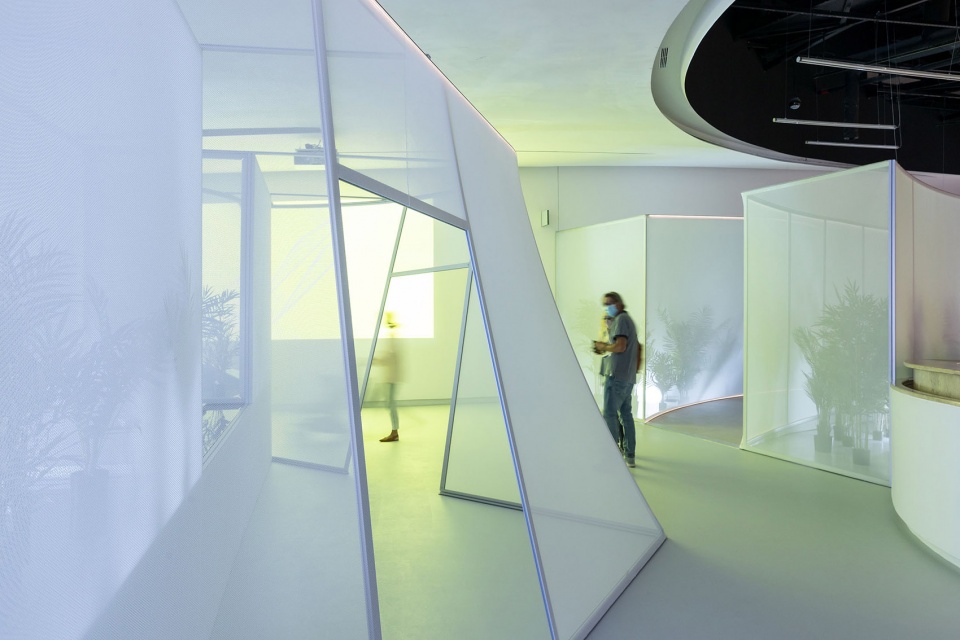 installation beeline by so il architects
