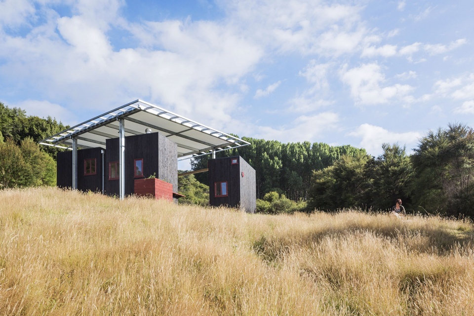 longbush ecosanctuary welcome shelter by pac studio