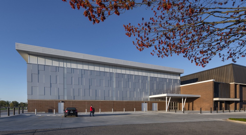 Jefferson High School Natatorium United States by Cordogan Clark