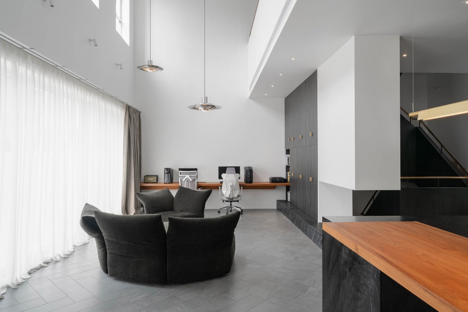 Mi House Shanghai by Studio Ku Kan Nai OFFICE COASTLINE