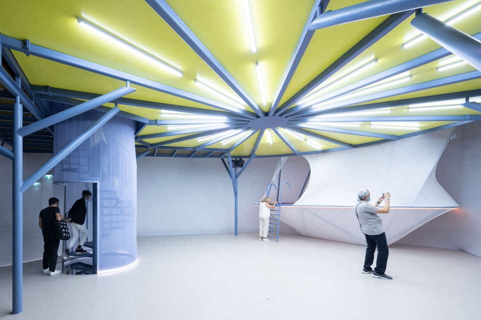 installation beeline by so il architects