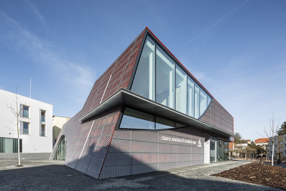 sedlcany community centre by a8000