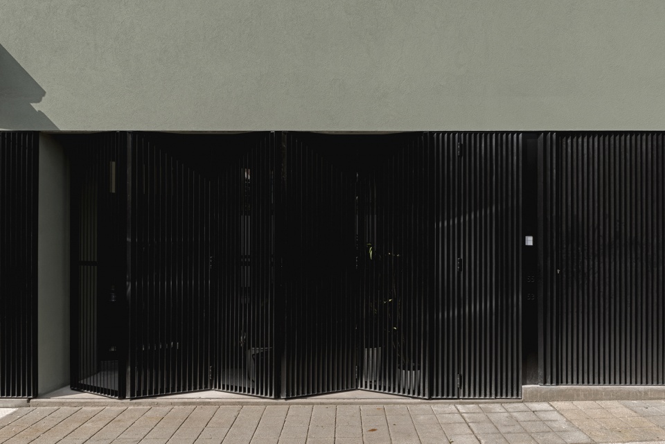 the broken house by nps arquitectos