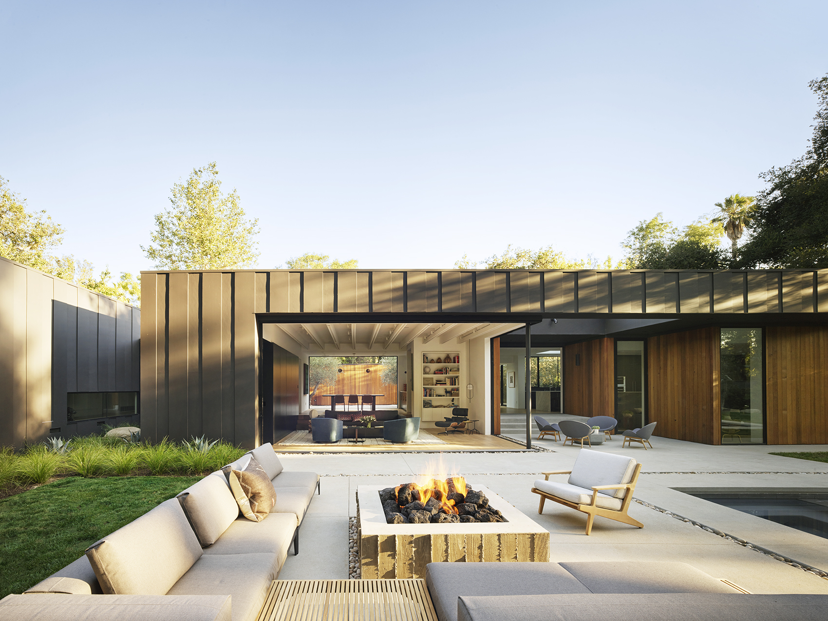 laurel hills residence by assembledge