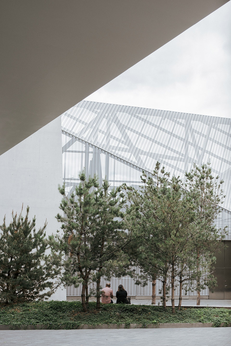 north greenwich sculptural screen by neiheiser argyros