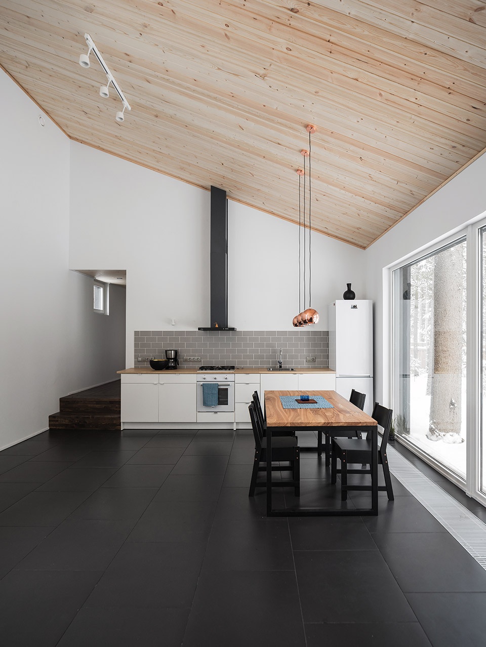 house in roschino ab chvoya