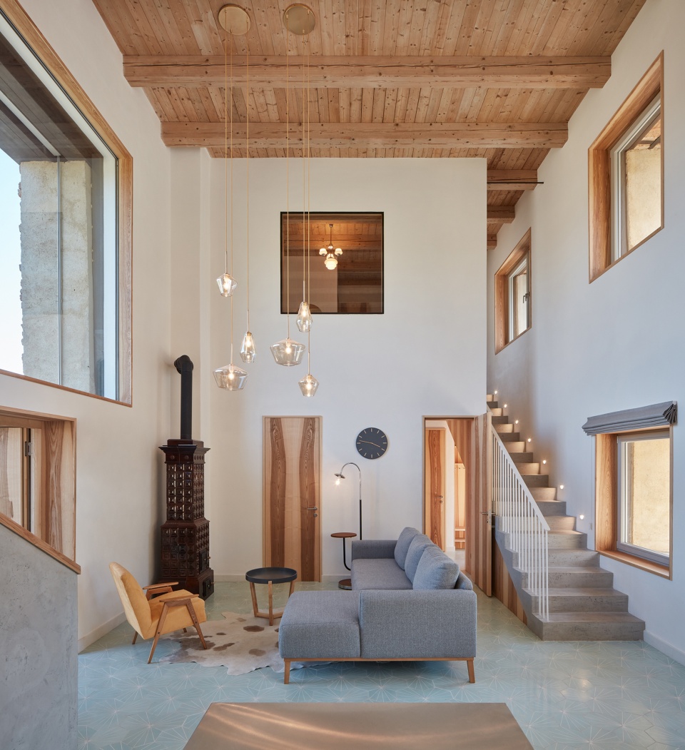 house inside a ruin by ora