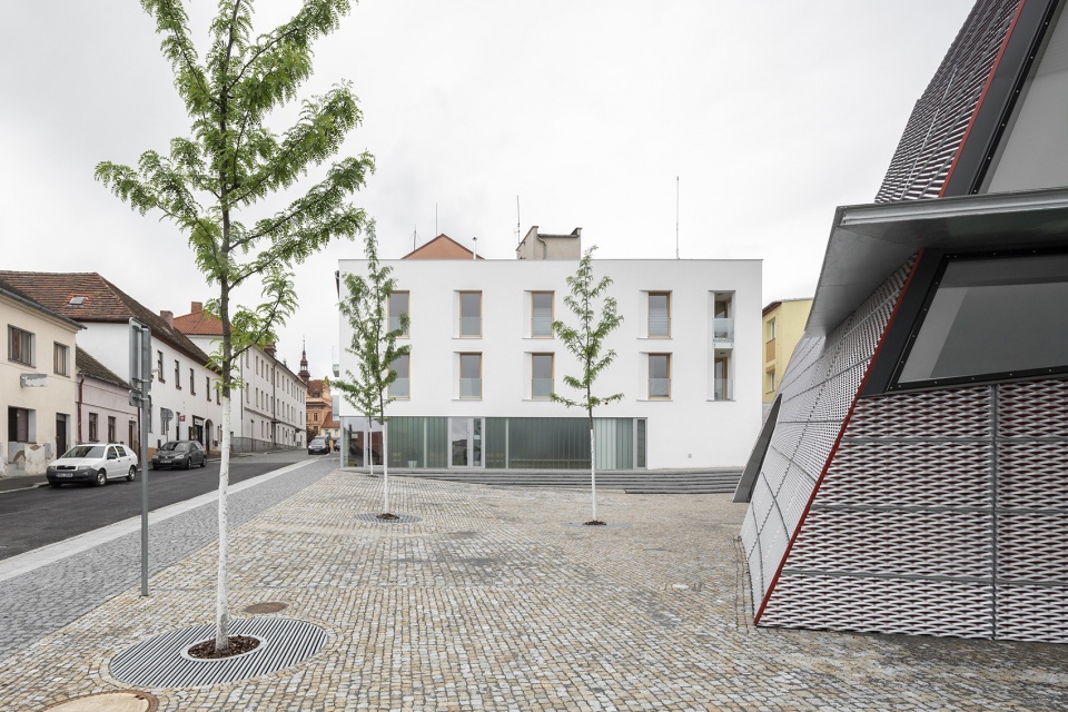 sedlcany community centre by a8000
