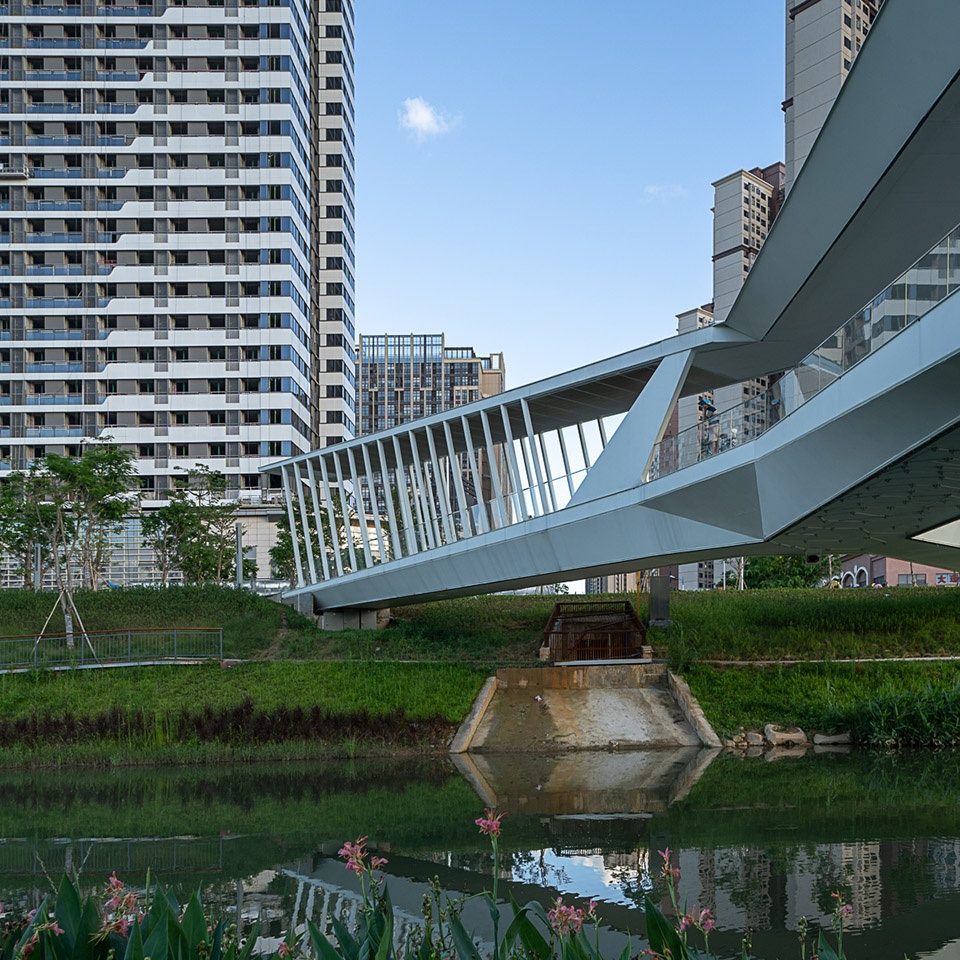 pedestrian bridge of pingshan high school china by node architecture urbanism
