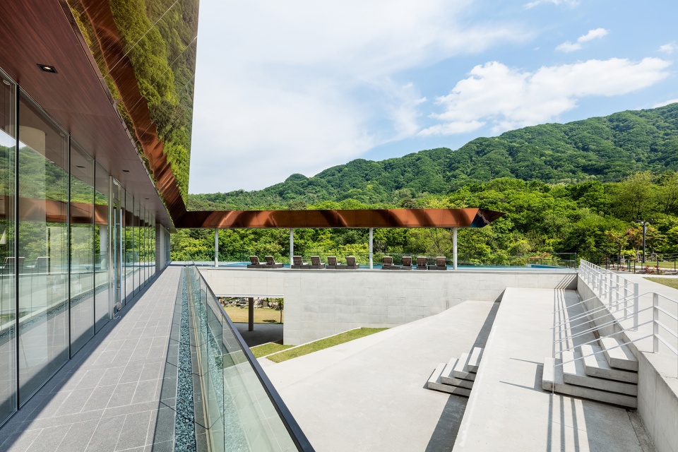 glamtree resort by archiworkshop