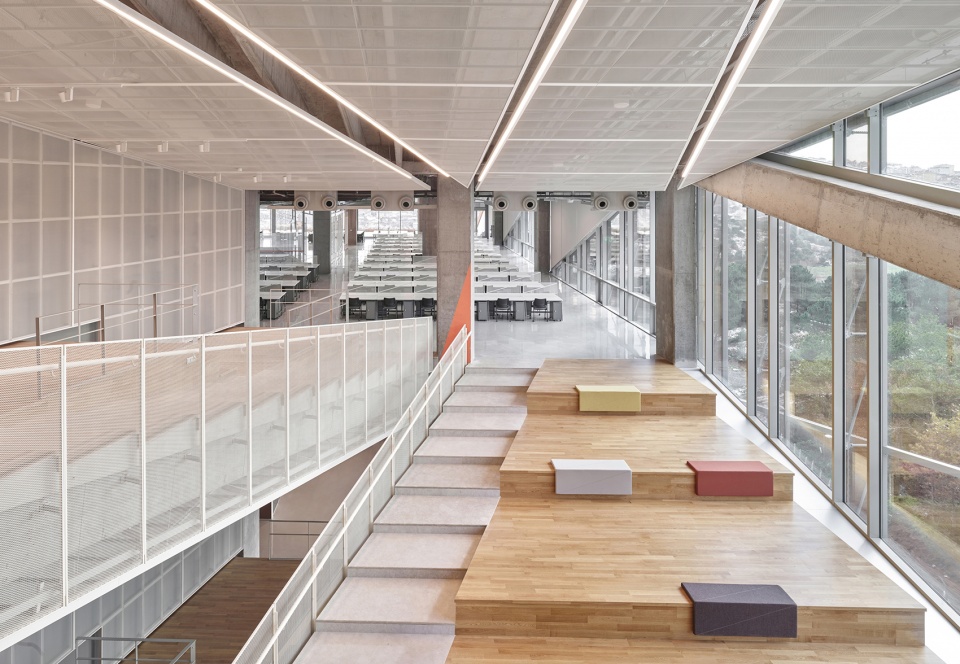 ozyegin university faculty of architecture and design by ark itecture